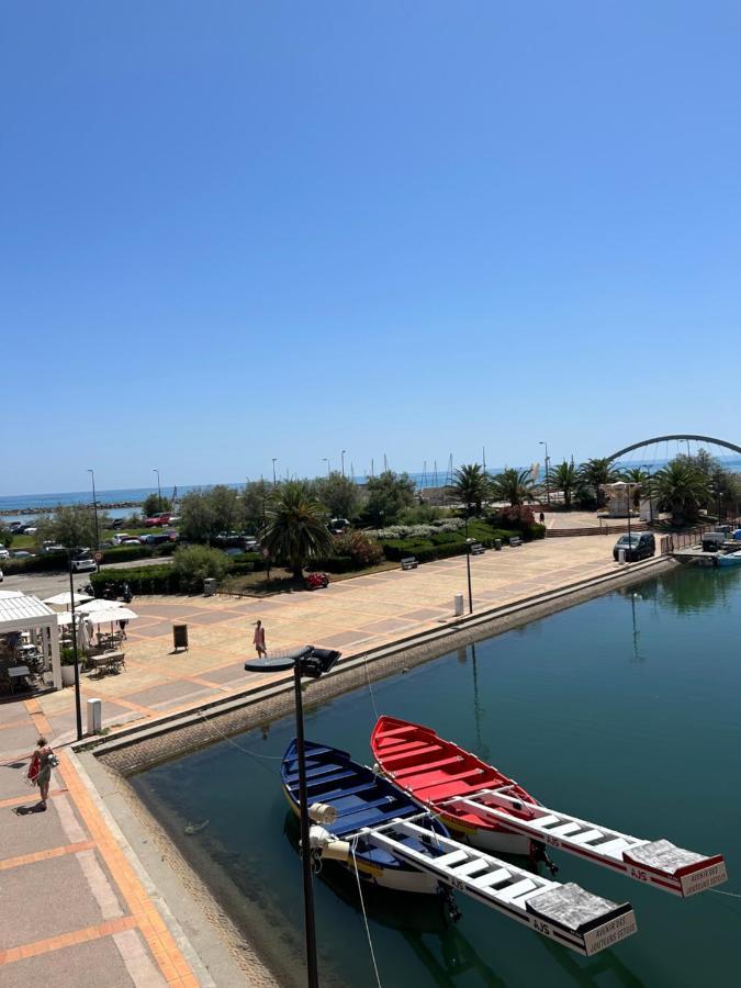 Vue Situe A Cote De La Quartier Des Quilles